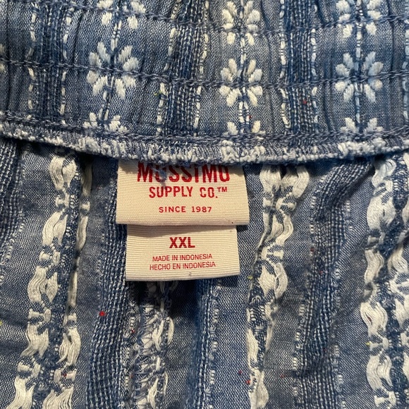 Flowey Patterned Linen Shorts - Picture 3 of 4